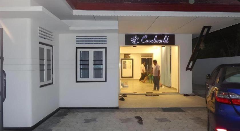 Coralworld Hotel Mirissa Exteriör bild